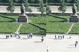 老师抓拍学生组团膜拜孔子像笑出声：他们说过确实有用，心里安慰视频封面
