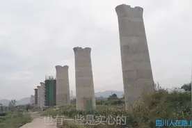 你知道吗，高铁桥墩有实心和空心之分，不是为了省钱才用空心墩 视频封面