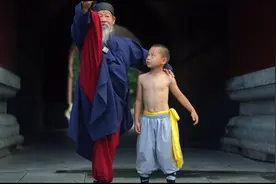 83岁曾道长一脚朝天蹬，孙悟空金箍棒手中旋转速度非常快，好功夫视频封面