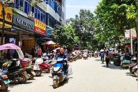 妹子重游南宁吴圩镇，待了几年的地方到今天才发现吴圩镇那么大视频封面