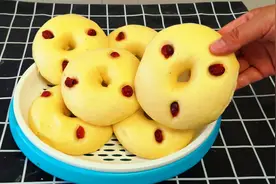 玉米面这做法太香了，不用开水烫，不用二次醒发，比面包还松软视频封面