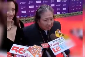 洪金宝被问是不是范冰冰干爹，当场怒怼记者，太霸气了