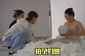 农村媳妇怀孕后，再一次穿起婚纱，太好看了，老公眼睛都看直了视频封面