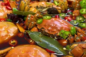 用地道方法制作20多只熟醉大闸蟹！味道丰富，鲜上加鲜，巨好吃！视频封面