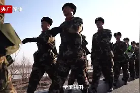 千里机动！武警山西总队开展多课目野营拉练视频封面
