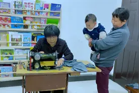 奶奶人老手艺未老，又给一可做了一件衣服，既合身又漂亮视频封面