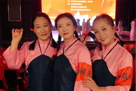 1978级江苏师范学院学员--陶晴的艺术生活视频封面