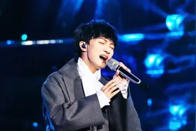 周深反串演唱名场面，演唱《芒种》惊艳全场，歌声完全分不出男女视频封面