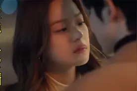 成年人的爱情就是好嗑！甜蜜kiss不断，女生主动的接吻太上头了视频封面