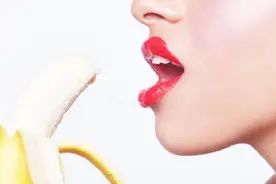 什么时间段吃香蕉最好？营养专家给出答案，后悔晚知道！视频封面