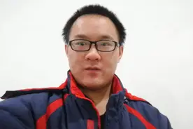 西北小伙分享20多个小时的无座经历   一段难忘的经历~