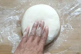 和面忘放酵母怎么挽救？教你正确做法，轻松解决问题视频封面