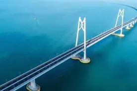 在海水里建桥墩，中国是咋做到的？港珠澳大桥的难度又有多大？