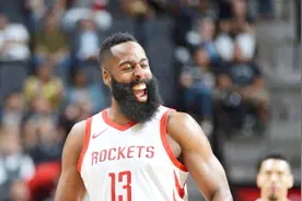 探讨：哈登在NBA使用的后撤步放到国际篮联规则下，算不算走步？视频封面