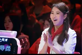 歌声的翅膀：小妹妹你是小天使么，看得伊能静心都快化了！视频封面