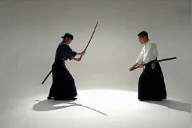 日本剑道最高境界！一刀流拔刀术，速度太快慢动作回放才能看清！视频封面
