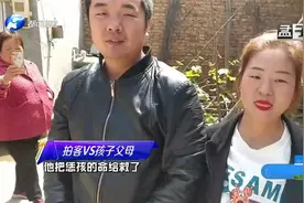 大爷跳深井救5岁男童，家人登门磕头致谢，村民：是我们村的骄傲视频封面