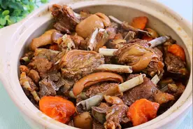 做羊肉？广东人这一个做法出了名，好吃没骚味，一口一块真是过瘾