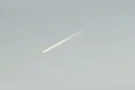 UFO清晨现身广州上空？专家这样解释视频封面