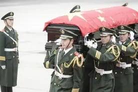 假如军人不幸牺牲，家属能领多少抚恤金？说出来你可能不信视频封面