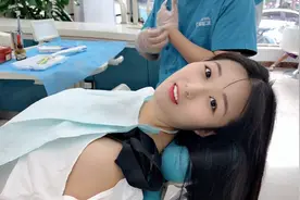 夏天第一次去洗牙，牙医推荐拔智齿，夏天说啥也不肯，这是为啥？