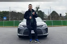 2.0L凯美瑞实测油耗来了，百公里超8L，略有些超出预期视频封面