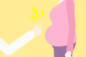 孕妇摔倒后发生四种症状，可能是摔出问题了，有的用手一摸就知道视频封面