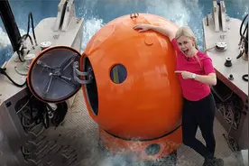 神奇的逃生胶囊！轻松抵御海啸，从悬崖瀑布坠落也不怕！