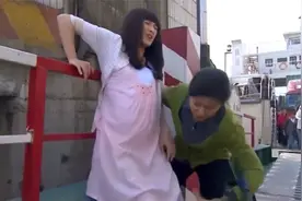 时代：妻子怀孕受气回娘家，哪料人还没到家，就给丈夫生了个儿子视频封面