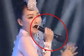 华语十大假唱惨案，这些现场一个比一个好笑！视频封面