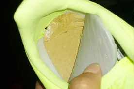 不管是什么鞋，只需一个小技巧，鞋垫不再往后滑，简单易操作视频封面