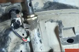 电动车换电门锁的详细视频来了，钥匙丢了自己可以装好视频封面