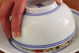 剩米饭别二次回锅蒸了，食堂王阿姨教了一招，每次上桌都光盘，香视频封面