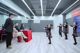 考试开始！少儿拉丁舞考级现场，这个班的孩子太可爱了！视频封面