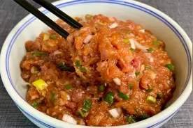 调饺子馅，直接放盐和料酒是大错，教你饭店不外传秘诀，鲜嫩多汁