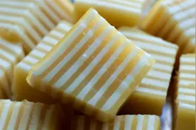 用20斤新鲜荸荠自制马蹄粉，在家做水晶千层糕，做法简单又好吃！