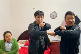 农村小伙跟相亲对象出门，都说女生闺蜜塑料情，晨晨：我的猪呢？