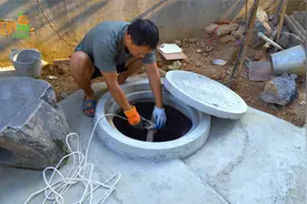 村里自来水天天停水，小伙自己挖了一口井，这配置太实用了！视频封面