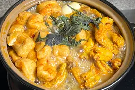 广西出名的田螺鸭脚煲，软嫩入味，香辣过瘾，到柳州必吃的一道菜视频封面