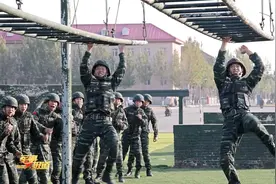 武警天津总队：跑出新时代奋斗强军加速度视频封面