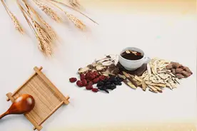 清热解毒、利咽止咳，专家科普黄芩的功效视频封面