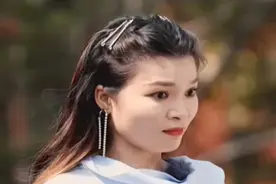 专家讲解北京古城建筑特点，用榫卯的方式建成，抗震能力极强视频封面