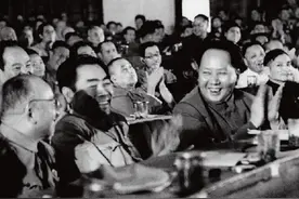 新中国成立，毛主席用八个字，形容当时的中国！视频封面