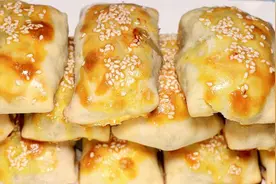 在家做新疆烤包子，简单几步就搞定，羊肉馅儿入味，好吃又扛饿视频封面