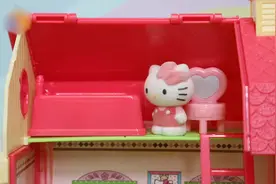 helloKitty凯蒂猫的趣味小屋，我们一起布置凯蒂的小房子吧视频封面