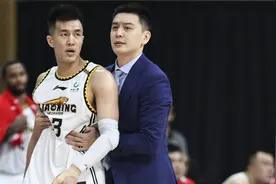 官宣！郭艾伦与辽宁队续约2年，拿600万顶级年薪，面露喜色视频封面