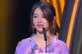 非诚勿扰：钢琴老师自弹自唱，3位女神接连爆灯，牵走心仪的视频封面