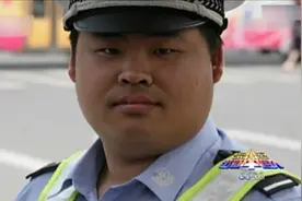 出彩中国人：人民警察因公负伤，母亲因爱呼唤，终于苏醒！视频封面
