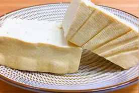 豆腐换种特殊做法，光汤汁能拌3碗饭，比大鱼大肉都香，收藏备用