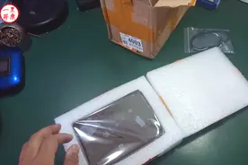 束鹿一哥囊中羞涩，连买硬盘也要买二手的（附硬盘检测）视频封面